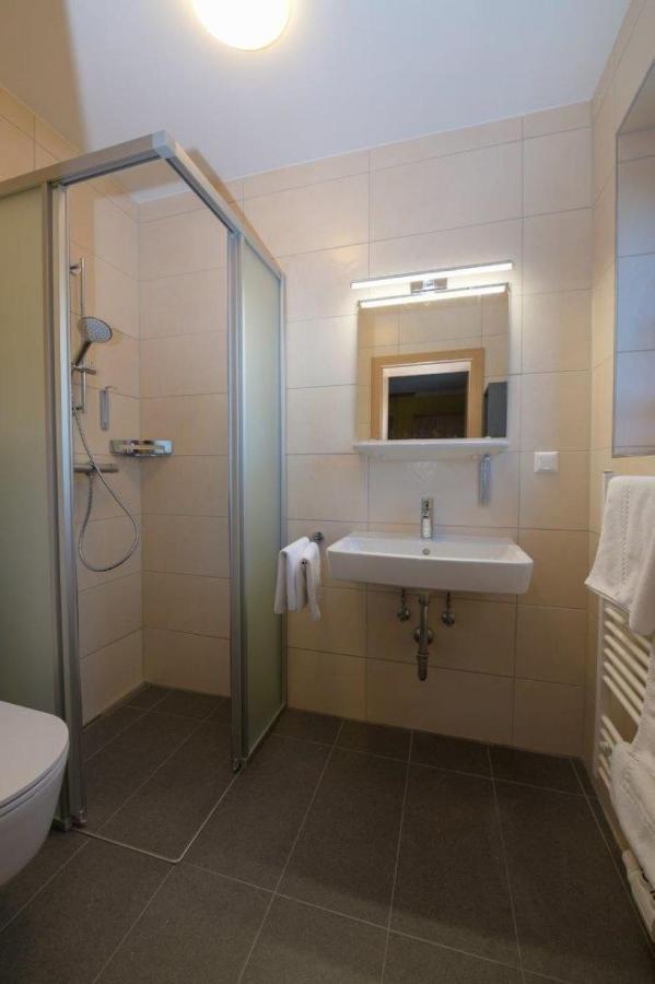 Haus Miriam Hotel Sankt Lorenzen ob Murau Bagian luar foto