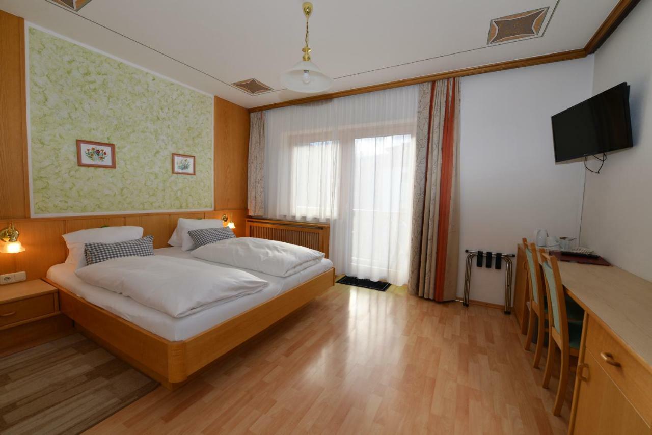 Haus Miriam Hotel Sankt Lorenzen ob Murau Bagian luar foto