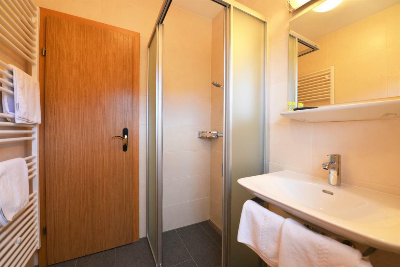 Haus Miriam Hotel Sankt Lorenzen ob Murau Bagian luar foto
